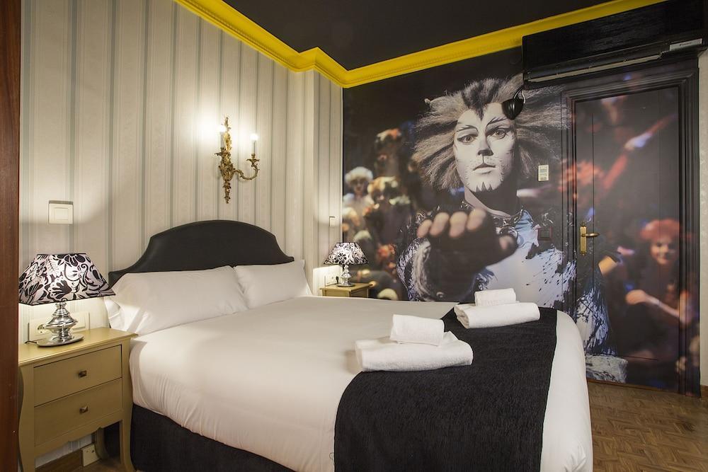 Hotel Casual Del Teatro Madrid Esterno foto